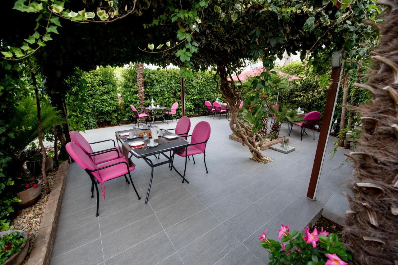 Bed & Breakfast Pino Podstrana Buitenkant foto