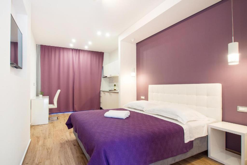 Bed & Breakfast Pino Podstrana Buitenkant foto